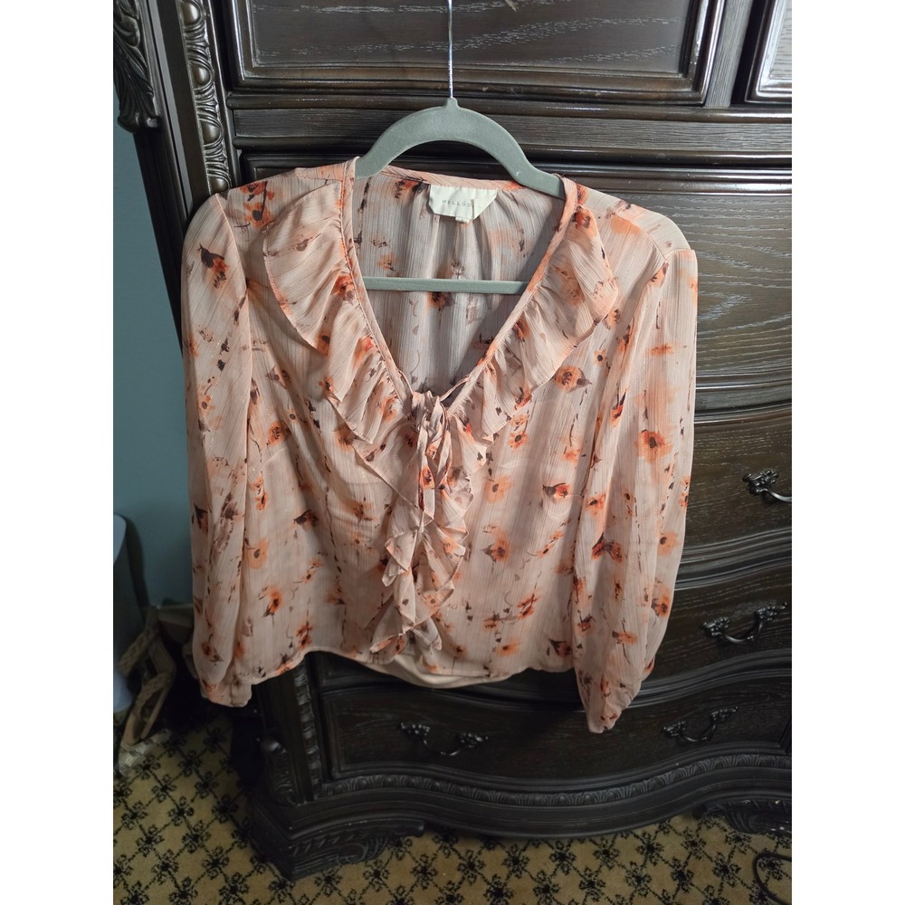Melloday Peach Floral Ruffle V-Neck Blouse Gold Metallic Stripe CET240106-TM S